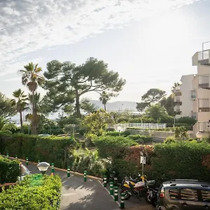 Et Parking A Santa Lucia Vue Saint-Raphaël
